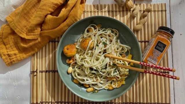 Glutensiz Tarif: Tavuk Köfteli Pad Thai
