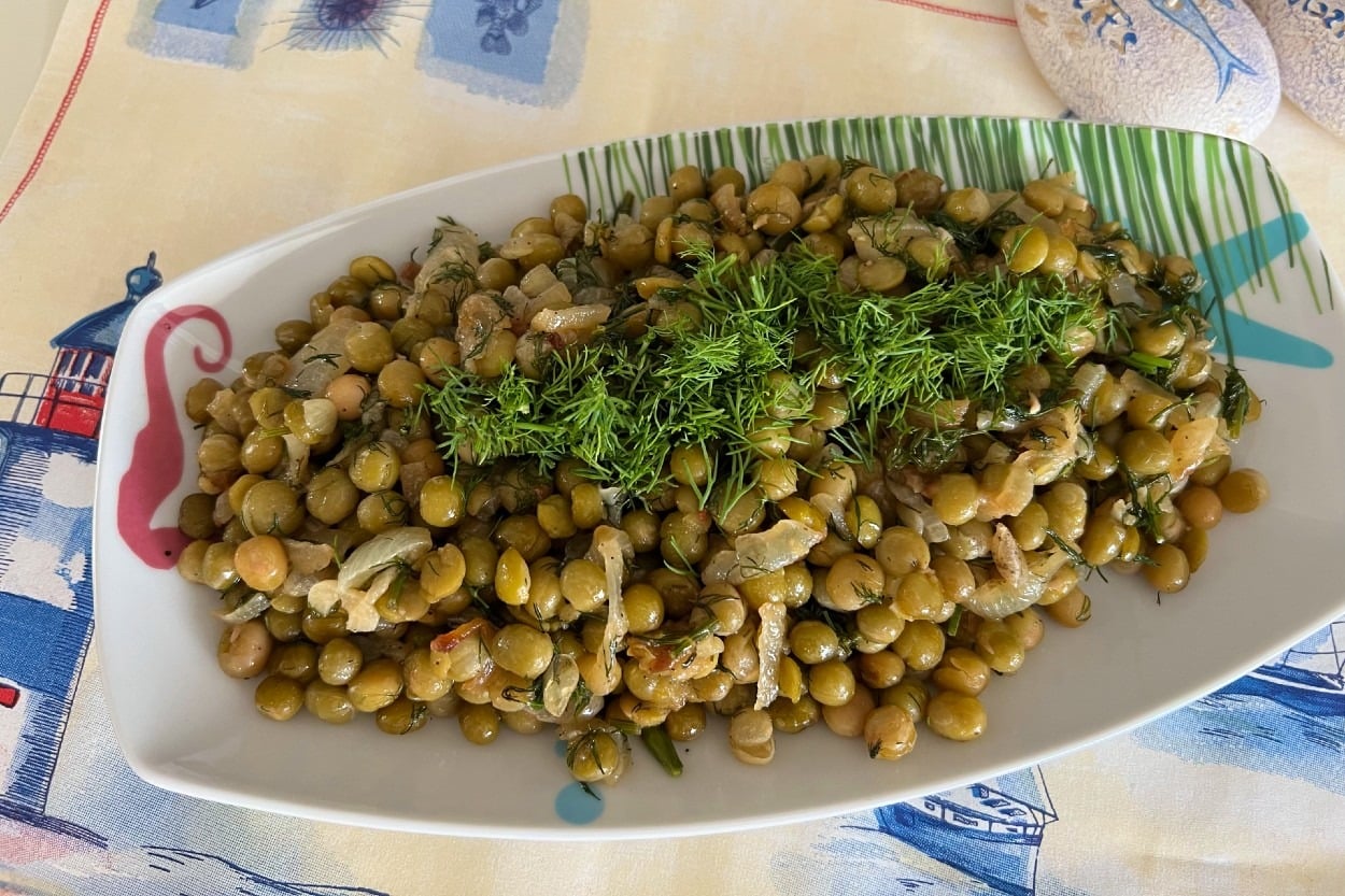 Ana Yemek Bile Olur: Bezelye Mezesi