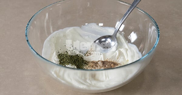 yogurtlu-cips-sosu-asama-2