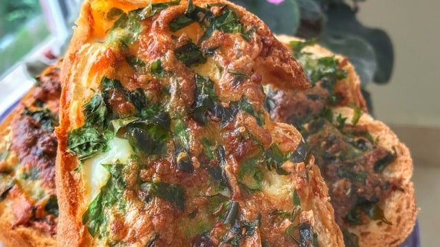 Bol Maydanozlu: Fırında Yumurtalı Ekmek