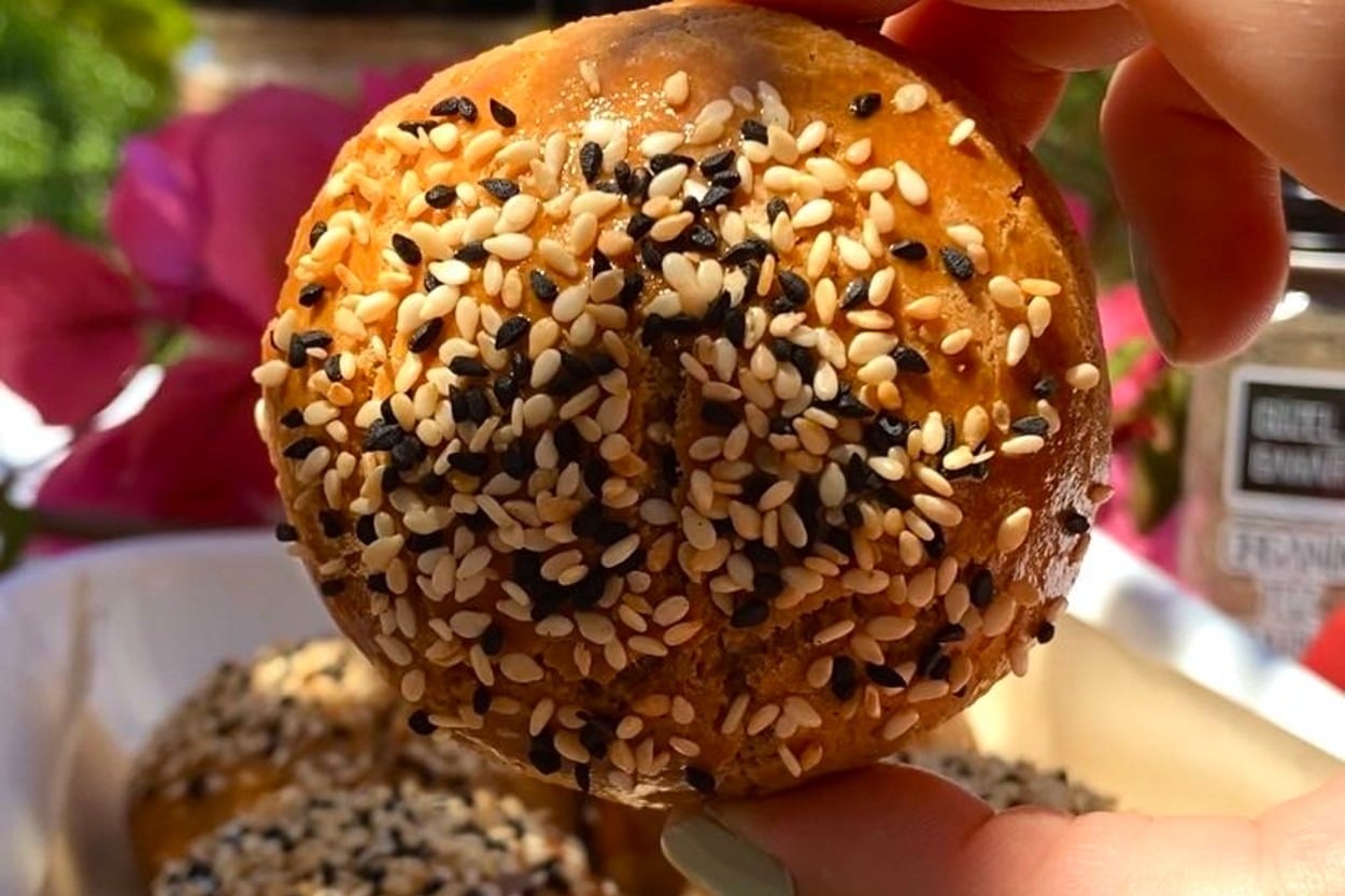 Hep Yumuşacık: Glutensiz Badem Peynirli Poğaça