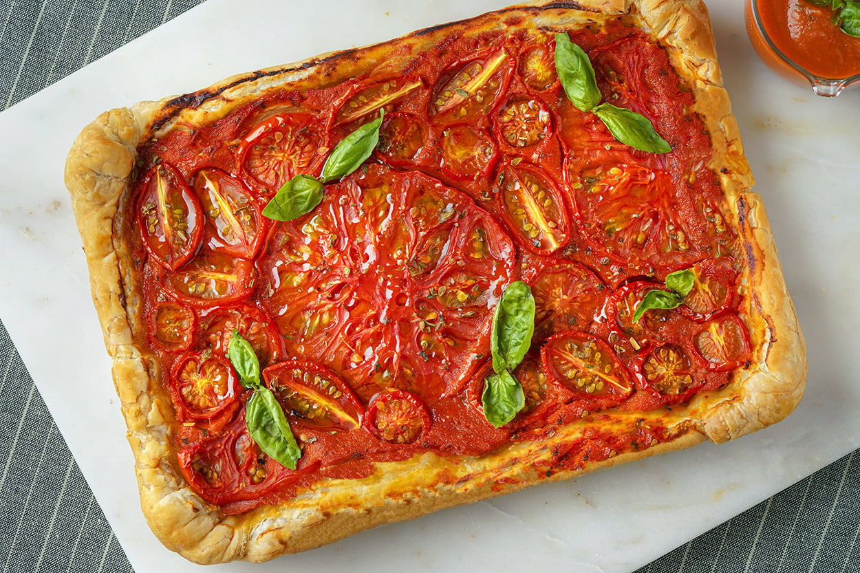 Tam Mevsiminde: Domatesli Milföy Tart