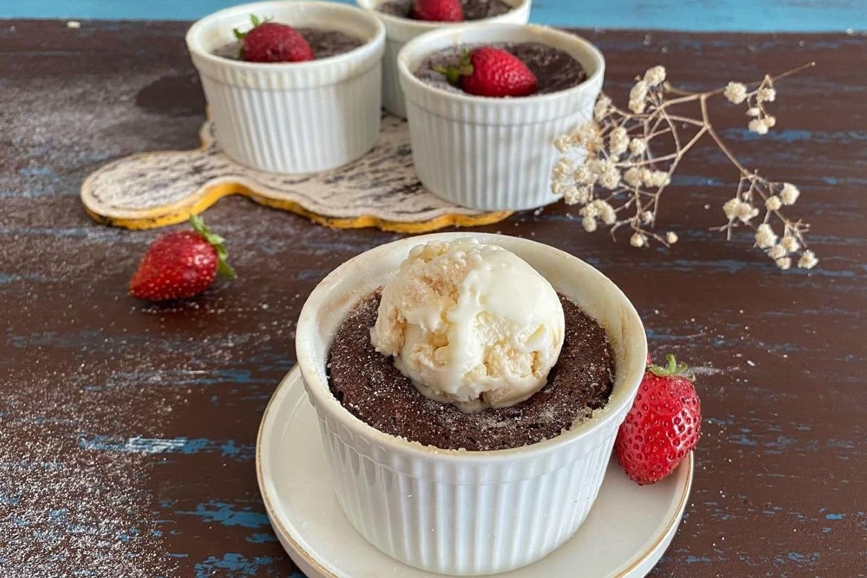 Akışkan, Bol Çikolatalı: 4 Kişilik Sufle