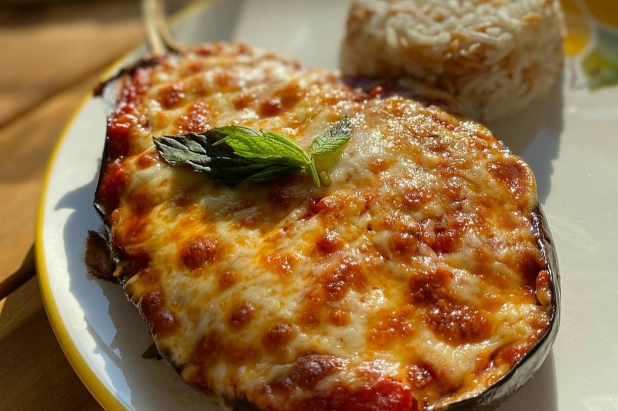 Etsiz Güzellik: Domates Soslu Patlıcan