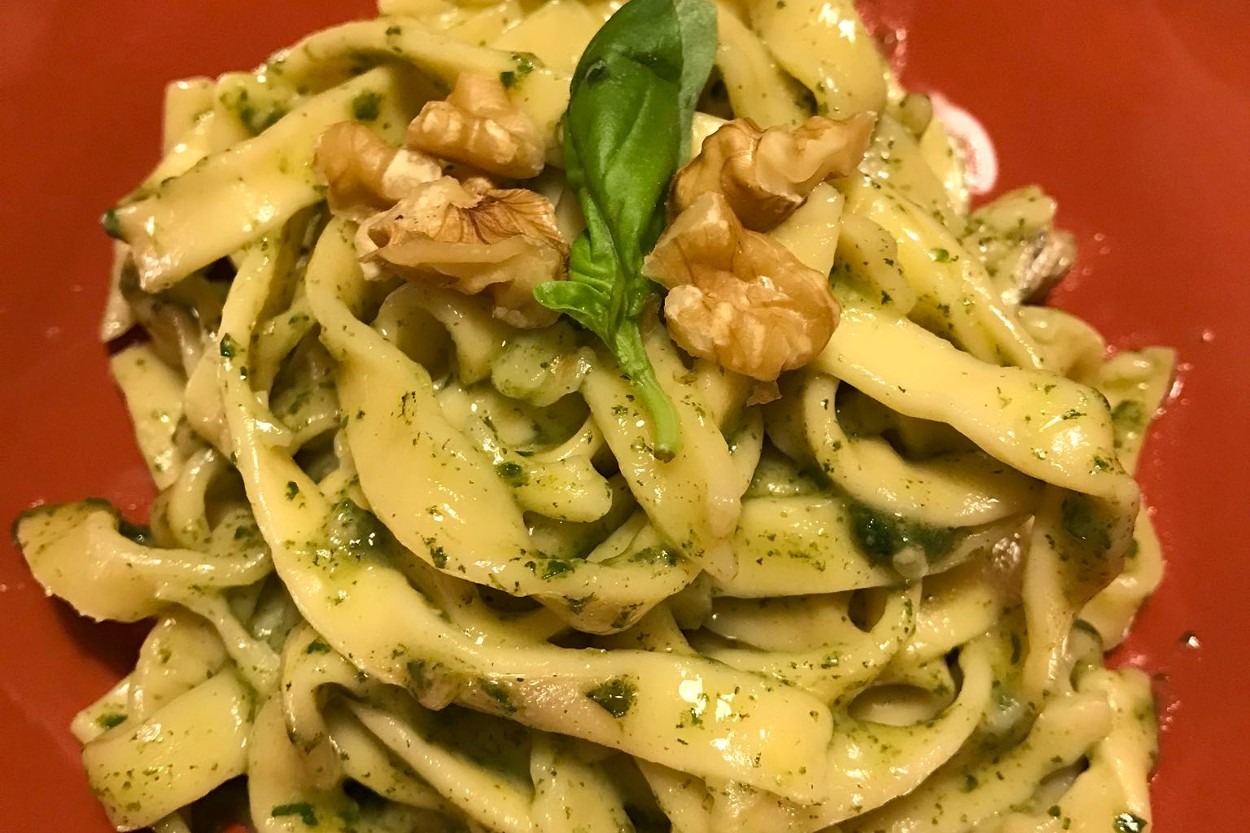 Buzlukta da Saklanır: Glutensiz Pesto Soslu Taze Makarna