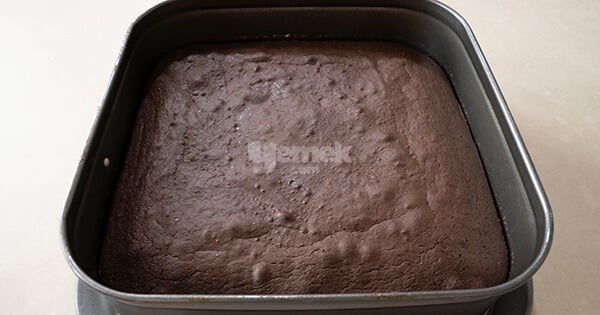 kahveli-brownie-asama9-yemekcom