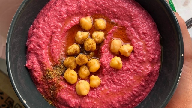 Hemen Hazır: Pancarlı Pembe Humus