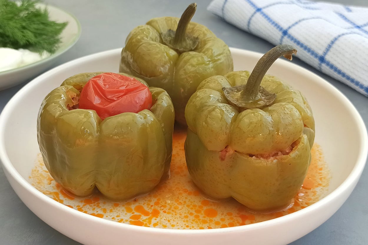 Üstelik Çok Kolay: Zeytinyağlı Biber Dolması