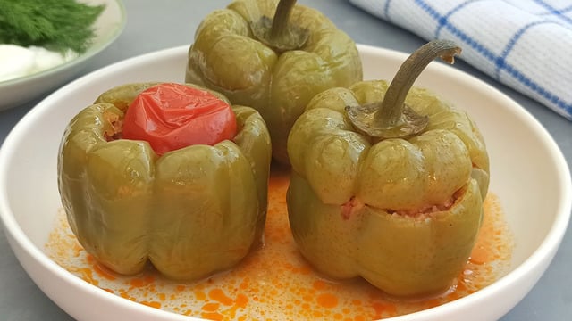Üstelik Çok Kolay: Zeytinyağlı Biber Dolması