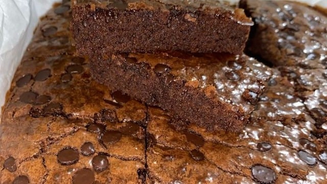 Çikolataya Doyurur: Az Malzemeli Brownie
