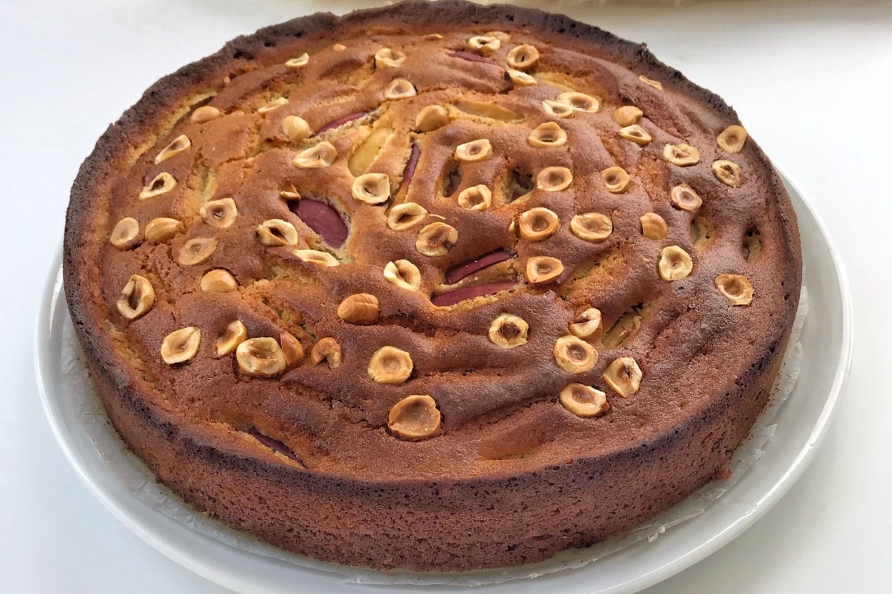 Yumuşacık ve Farklı: Nektarinli Kek