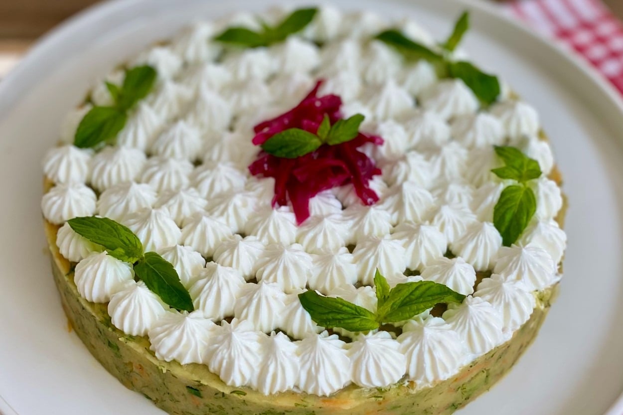 En Şık Salata: Yoğurtlu Patates Salatası