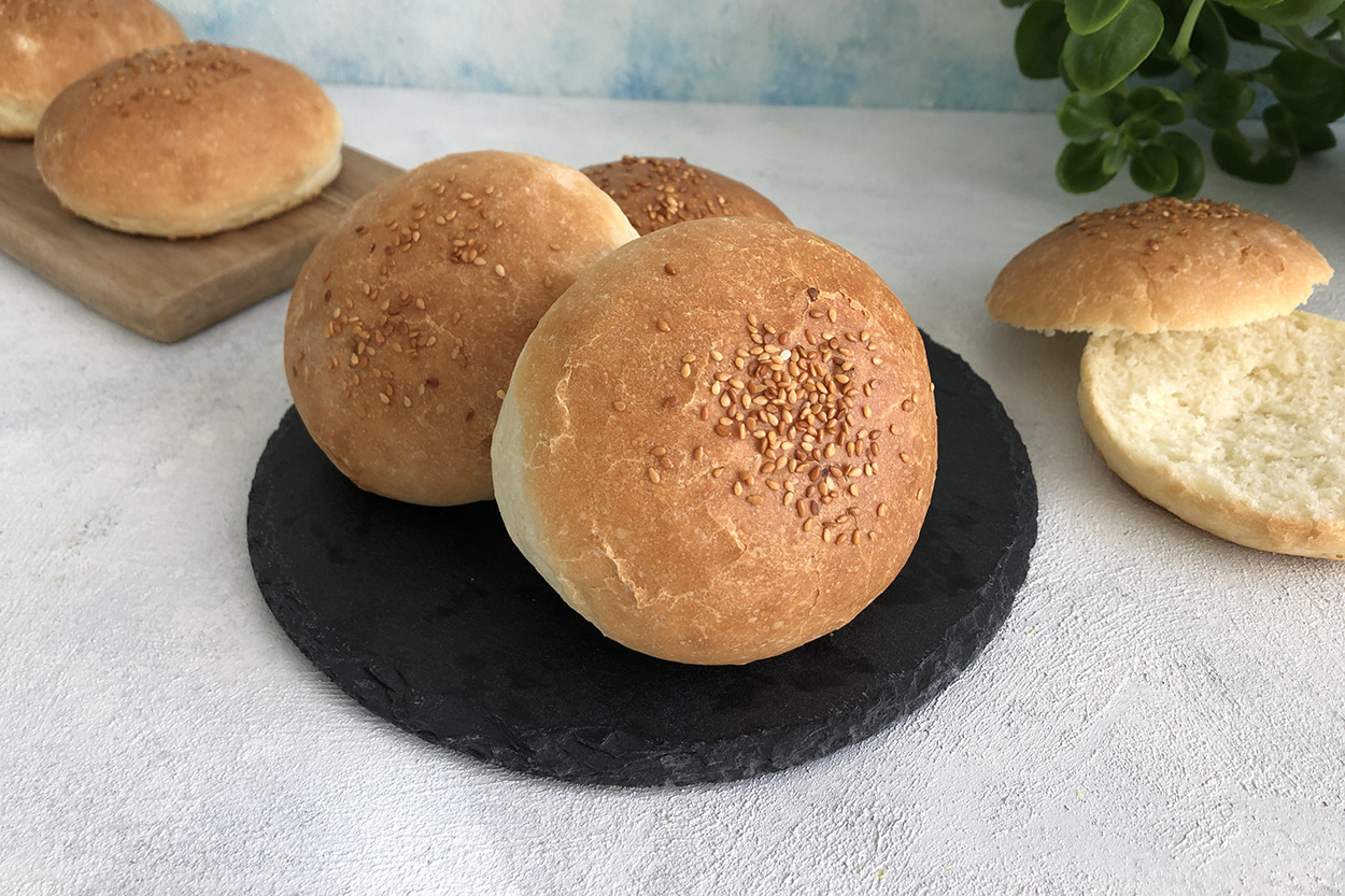 Pamuk Gibi Yumuşacık: Hamburger Ekmeği