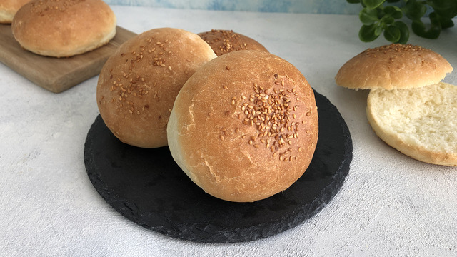 Pamuk Gibi Yumuşacık: Hamburger Ekmeği