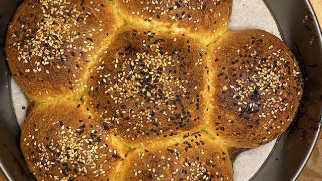 Glutensiz Beslenenler Sevinecek: Mısır Unlu Çiçek Ekmek