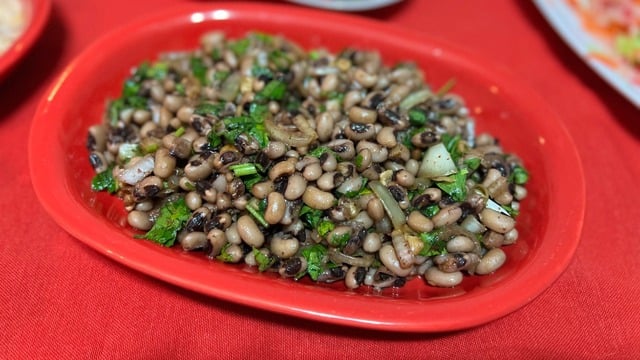 Piyaza Rakip: Kuru Börülce Salatası