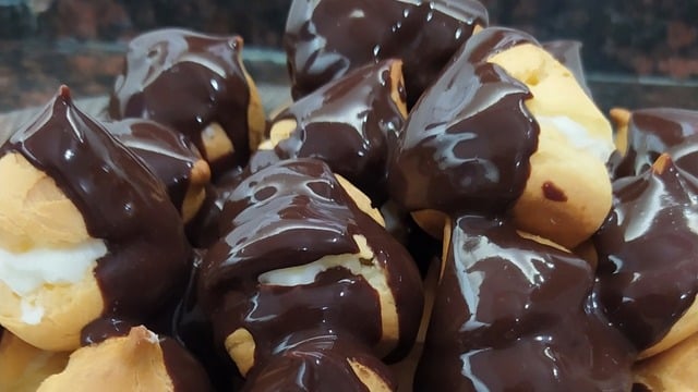 Çikolataya Doyuran Lezzet: Ev Yapımı Profiterol