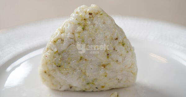 onigiri-asama7-yemekcom