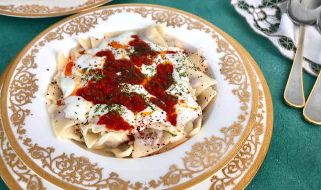 El Emeği: Üçgen Mantı