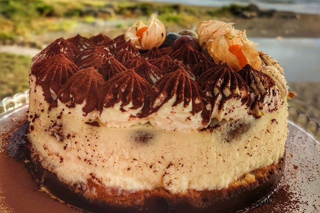 İkisi Bir Arada: Tiramisu Cheesecake