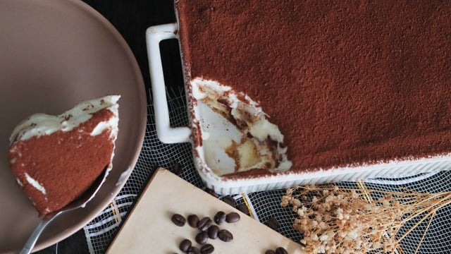 Kaşık Kaşık Lezzet: Bol Kremalı Tiramisu