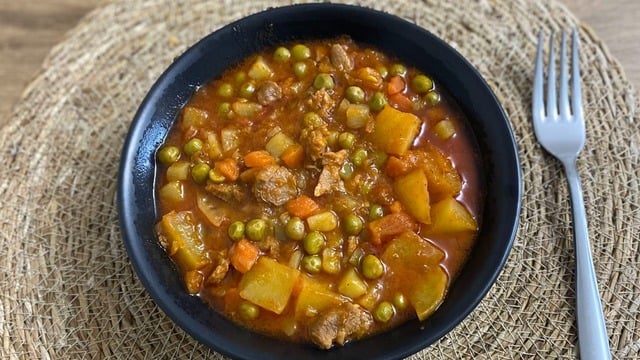 Suyuna Ekmek Banarsın: Etli Bezelye