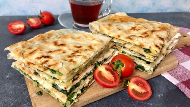 Hamur Açmadan: Ispanaklı Gözleme