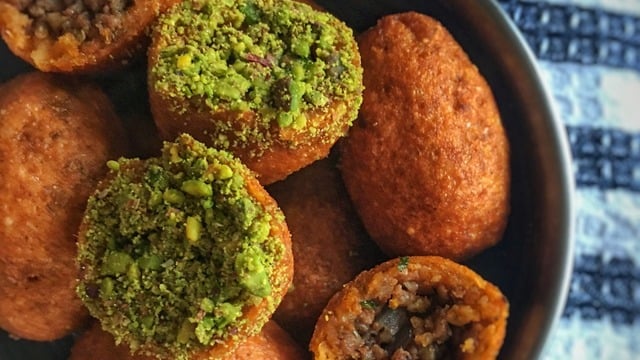 Bulgur Dile Geldi: Bol Cevizli İçli Köfte