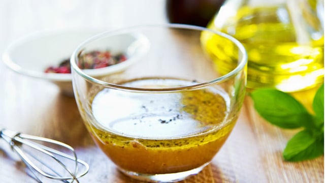 Salata Dile Gelir: Vinaigrette Sos