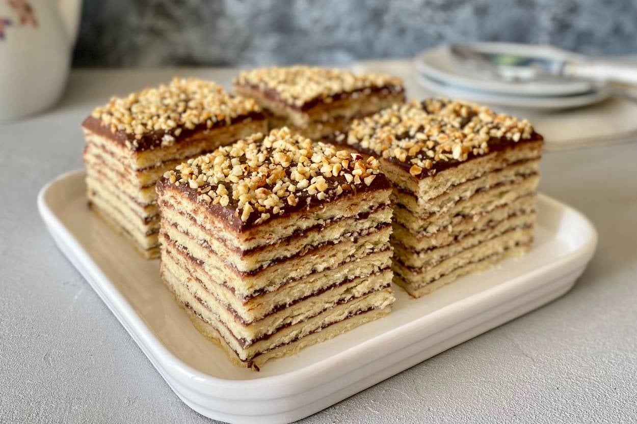 Çocukluğumuzun Lezzeti: Amonyaklı Pasta