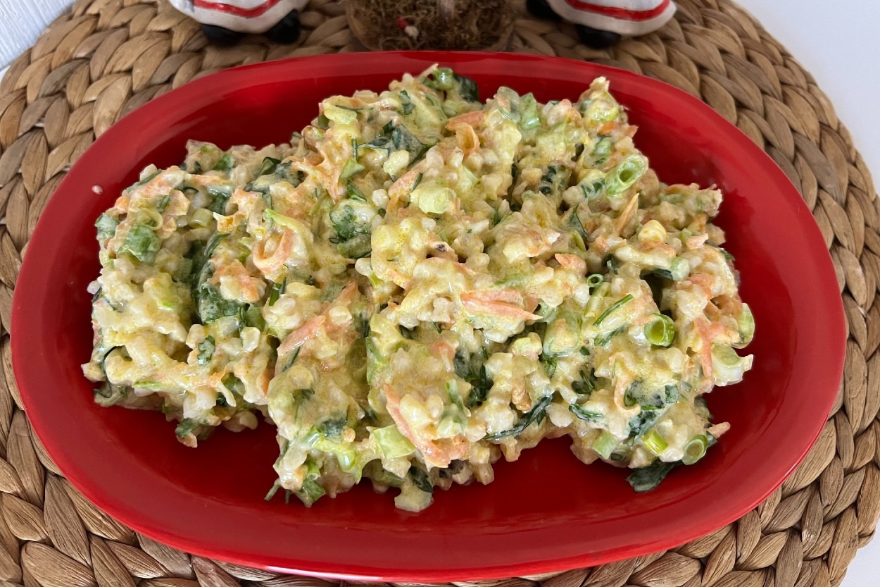 Doyurur: Yoğurtlu Sebzeli Buğday Salatası