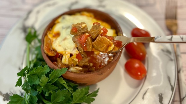 Davet Var: Porsiyonluk Et Güveç