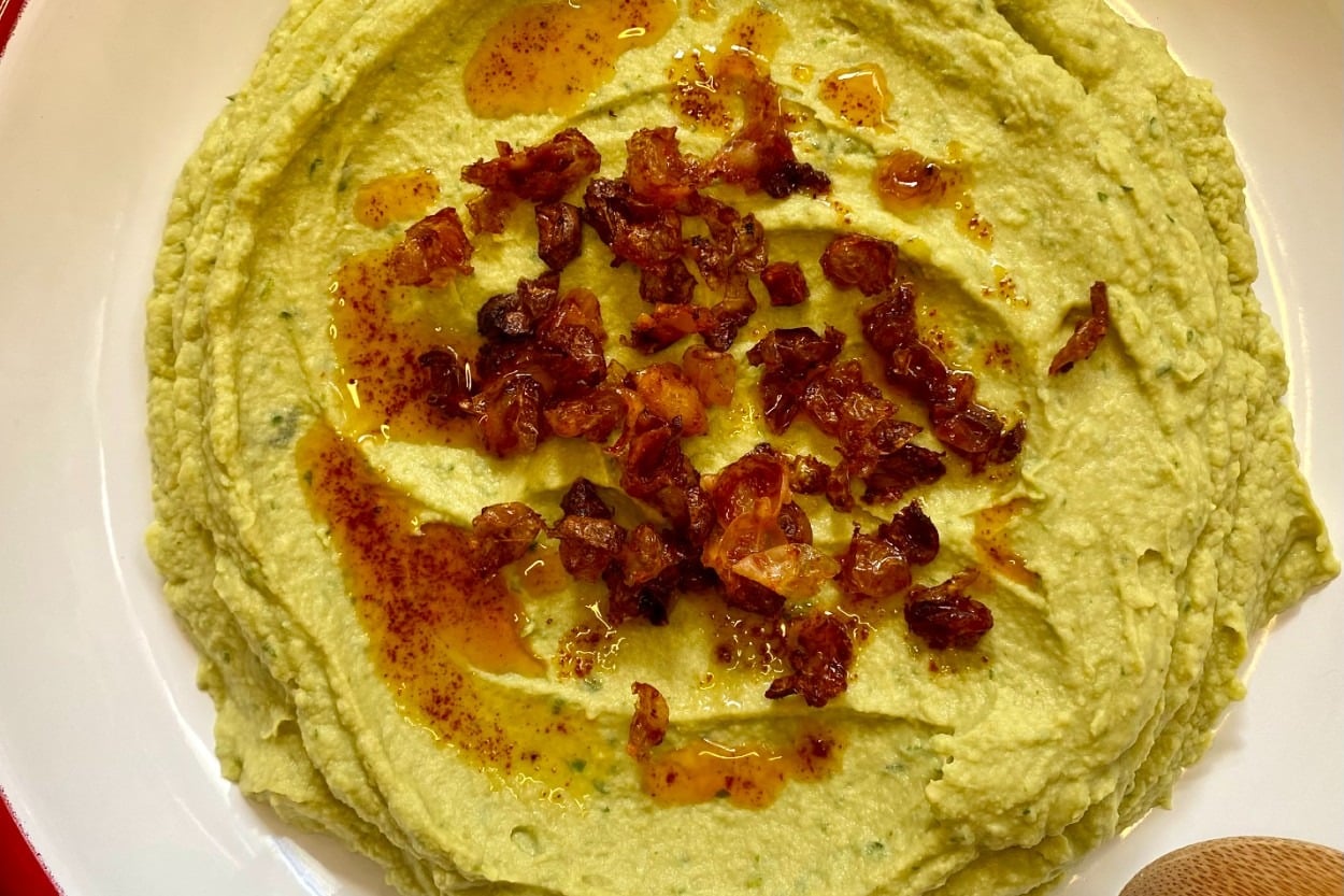 Nefis Rengiyle: Avokado Humus