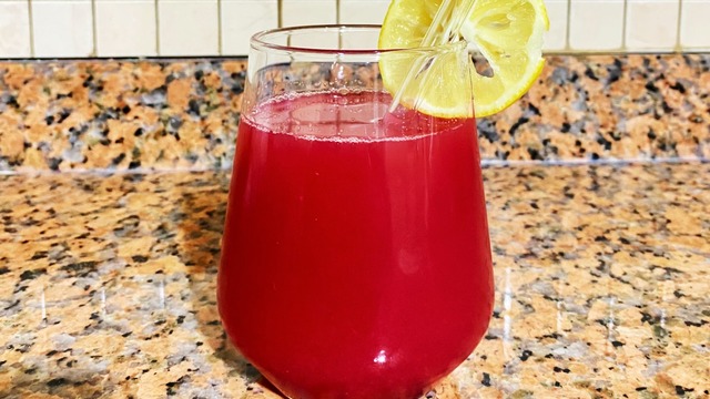 Enfes Lezzet: Narlı Limonata