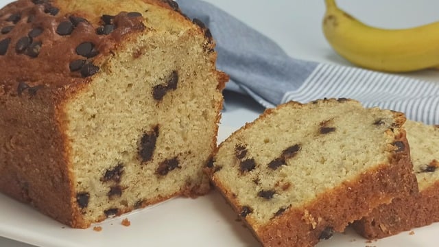 Kafe Usulü: Damla Çikolatalı Muzlu Kek