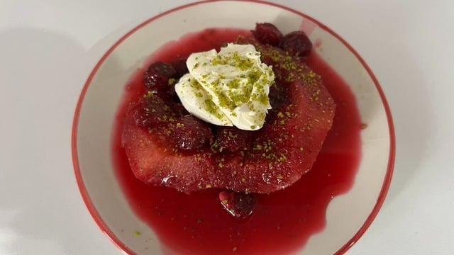 Üzerine de Kaymak: Vişneli Ayva Tatlısı