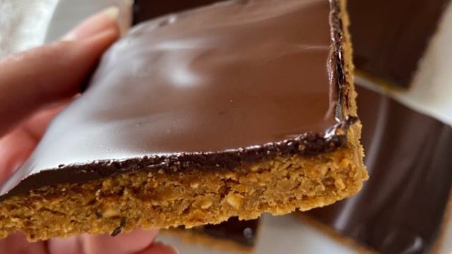 Leblebi Aşkına: 3 Malzemeli Protein Bar