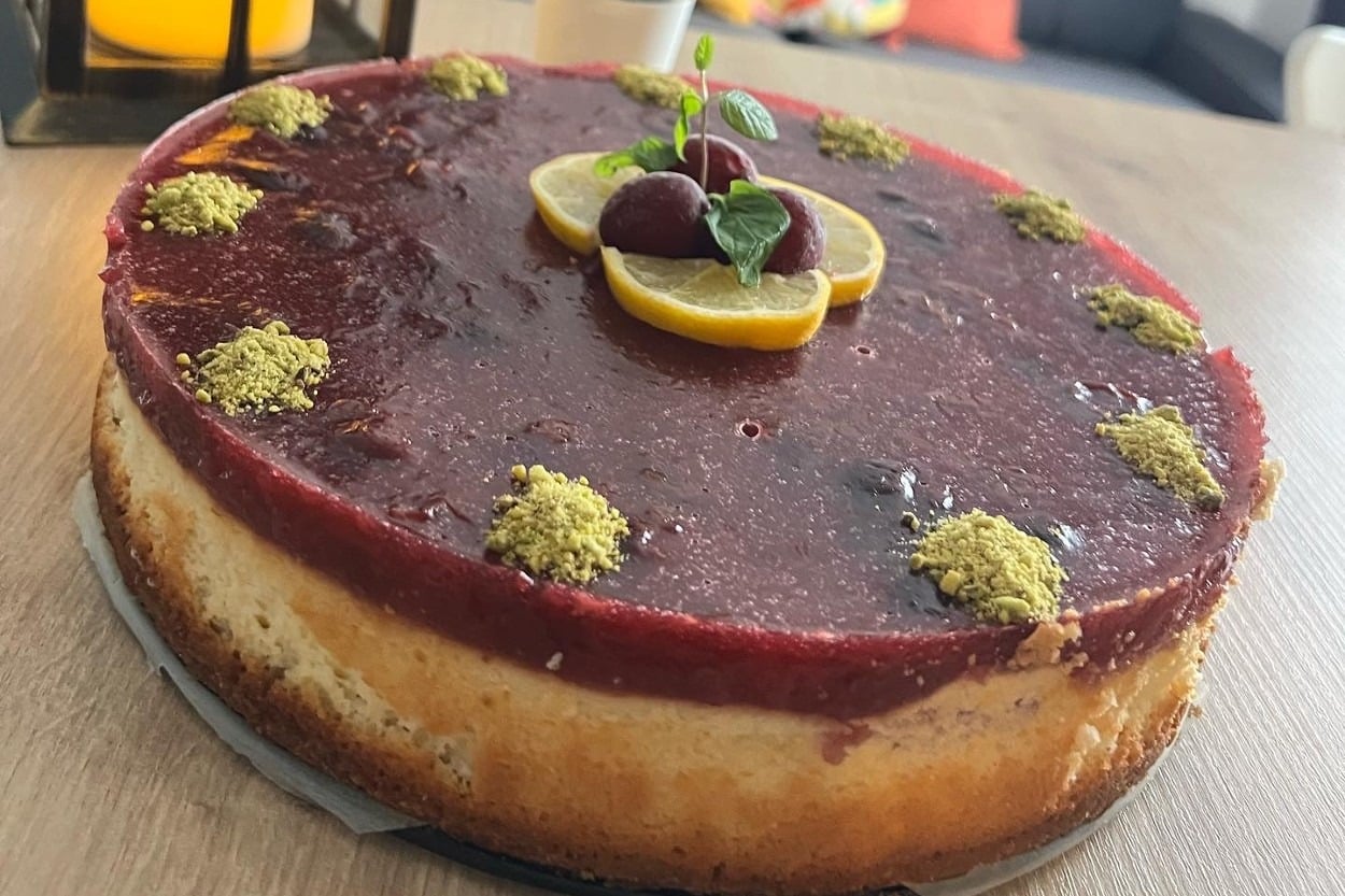 Çatlamaz: Vişneli Cheesecake