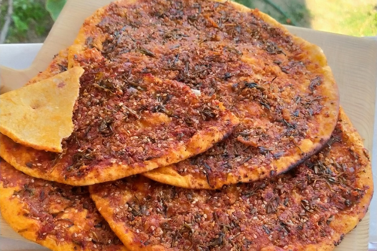 Bir Hatay Lezzeti: Kolay Katıklı Ekmek