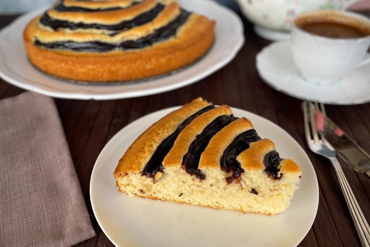 Şekli Çok Farklı: Helezon Kek