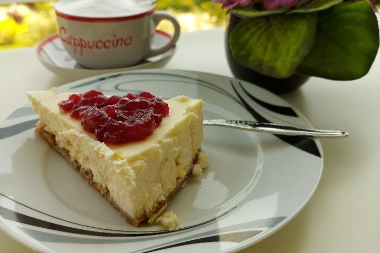 Cheesecake'e Rakip: Süzme Yoğurt Keki