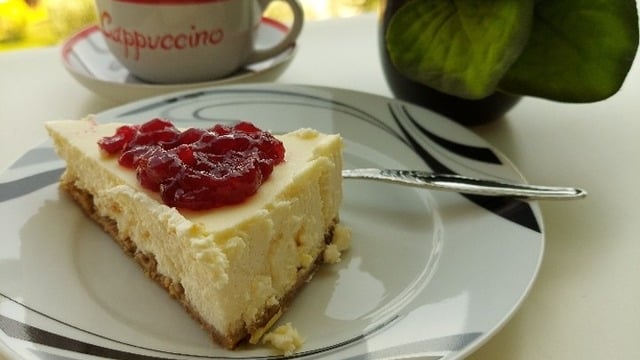 Cheesecake'e Rakip: Süzme Yoğurt Keki