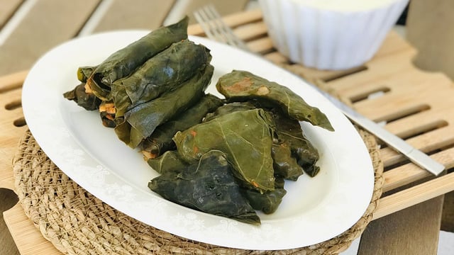 Yaprak Sarmasını Aratmaz: Pazı Sarması