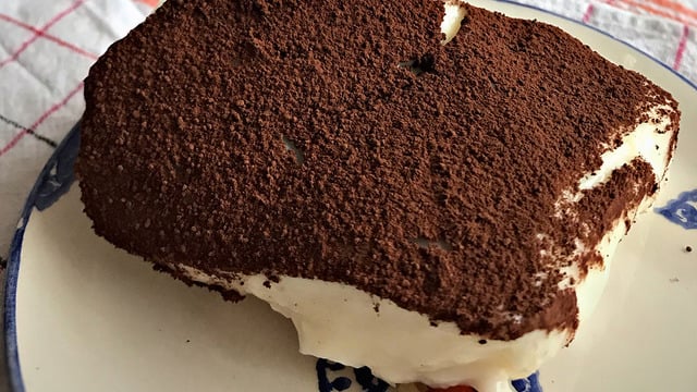 Kalan Kekleri Değerlendir: Pratik Kaşık Tatlısı