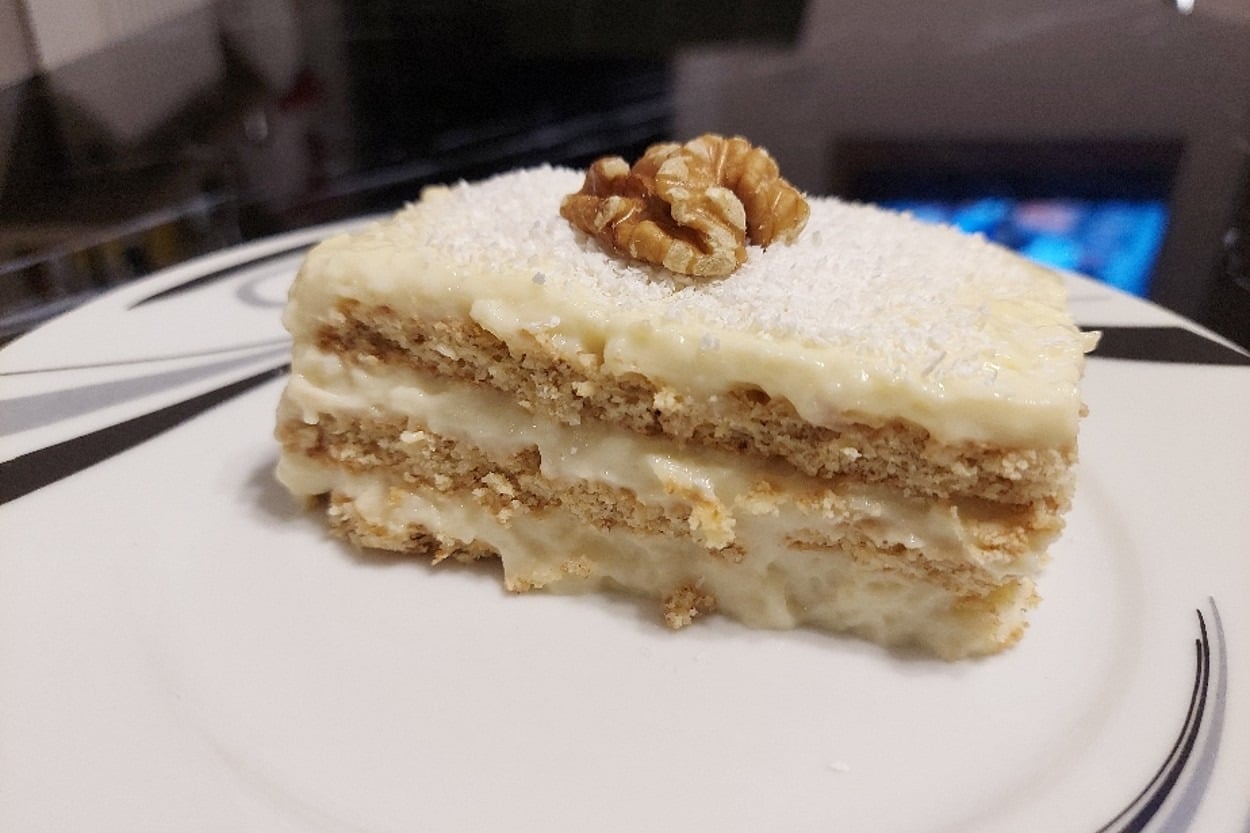 En Kolay Pasta: Yulaflı Bisküvili Pasta