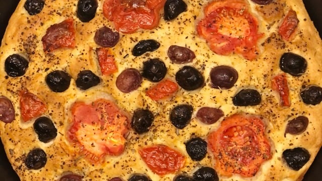 İtalya'dan Evinize: Kolay Focaccia