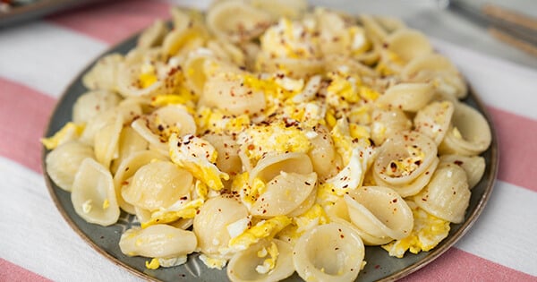 yumurtali-makarna-asama4-yemekcom