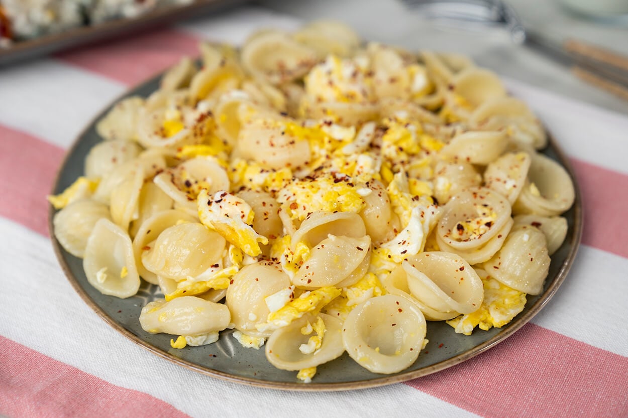 10 Dakikada Hazır: Yumurtalı Makarna