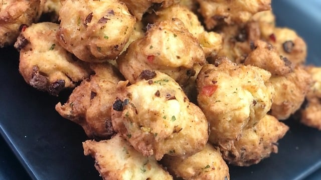 İçi Dopdolu: Lokmalık Pişi Topları