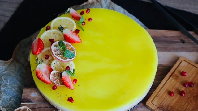 Cheesecake Kıskandı: İrmikli Limonlu Tatlı